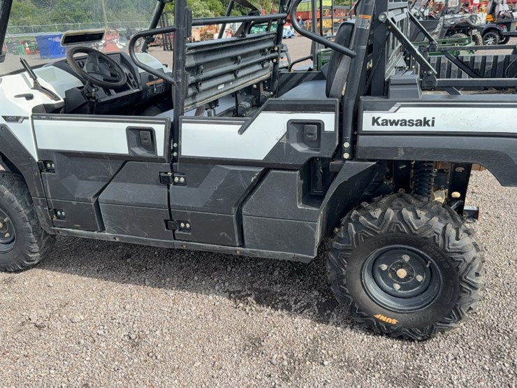 #3097-•-2022-kawasaki-pro-fxt-mule-utv-image-13