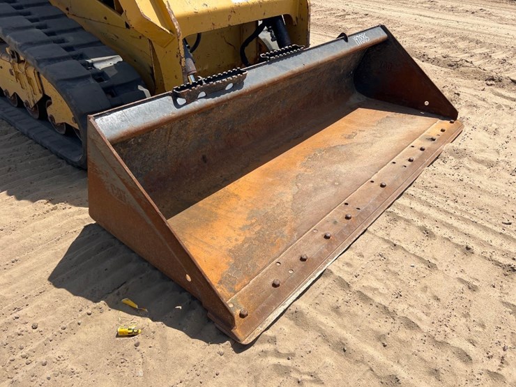 2019-caterpillar-259d-image-17