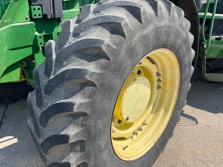 john-deere-8400-image-20