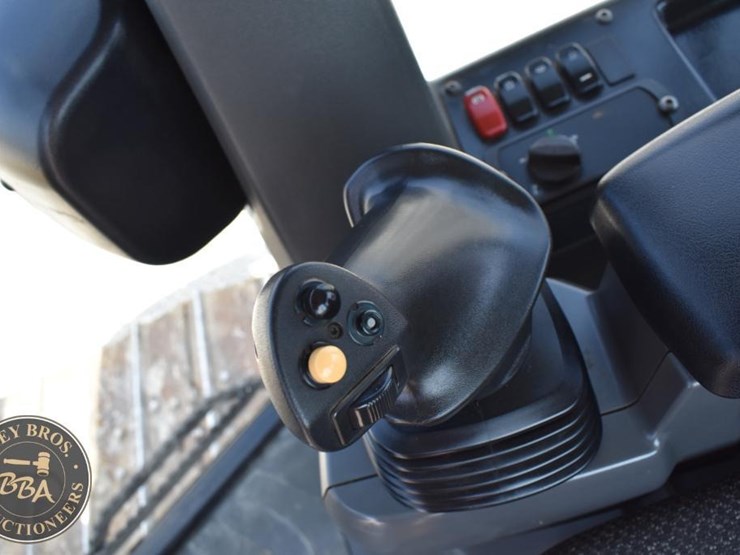 2019-caterpillar-d5k-lgp-image-71