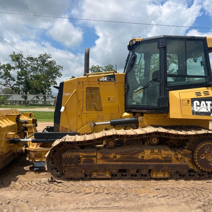 2015 CATERPILLAR D6K2 XL