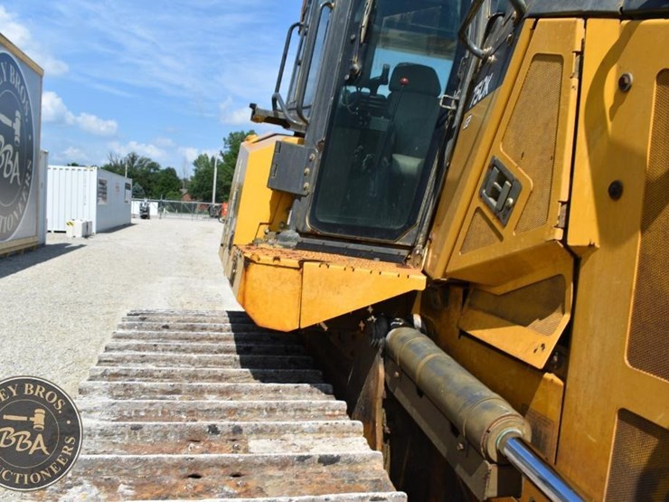 2019-deere-750k-lgp-image-33