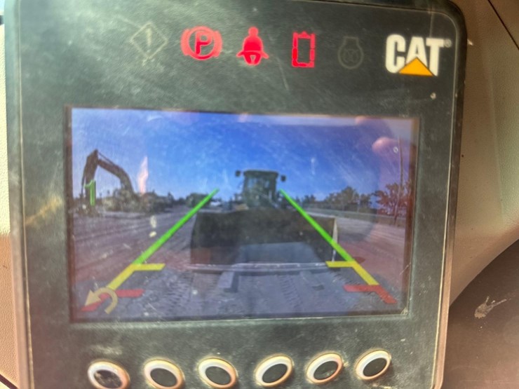 2021-caterpillar-259d3-image-32