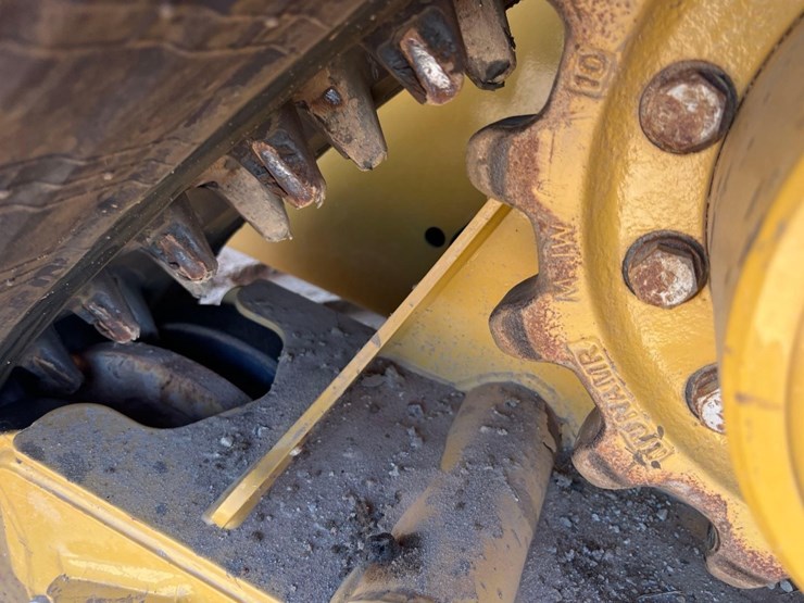 2025-caterpillar-265-skid-steer-image-14