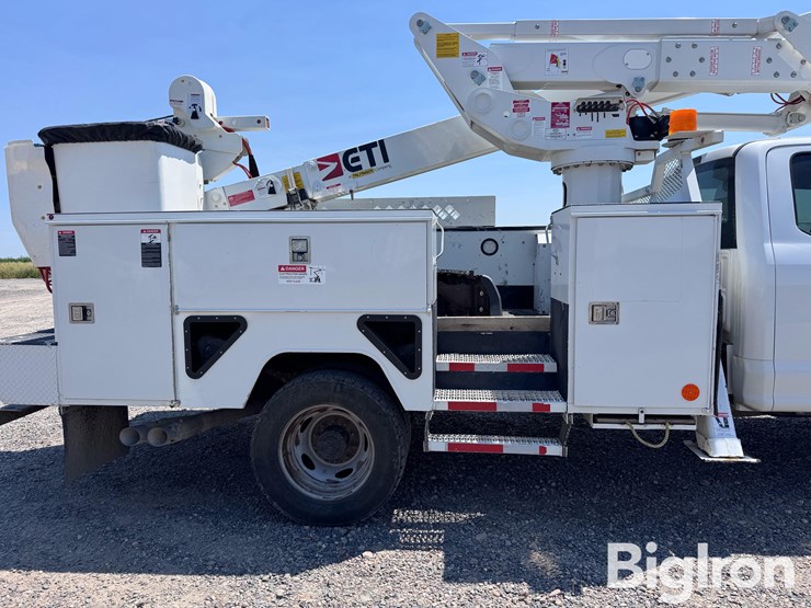 2017-ford-f550-image-17