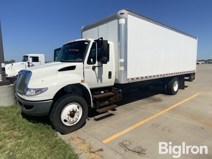 2016-international-durastar-4300-image-1