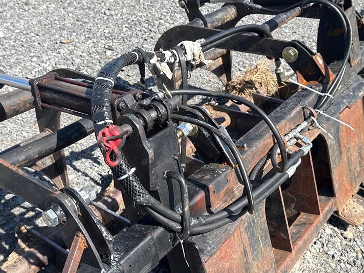 #2047-•-6’-skid-steer-grapple-inv#:-9799-image-8