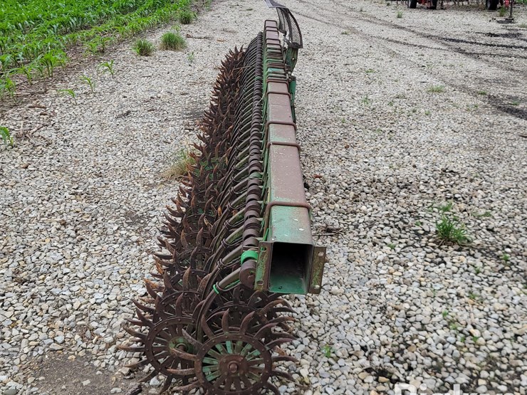 john-deere-400-image-4