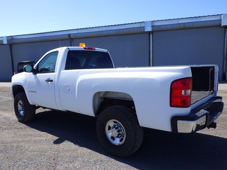 2007-gmc-2500hd-image-4