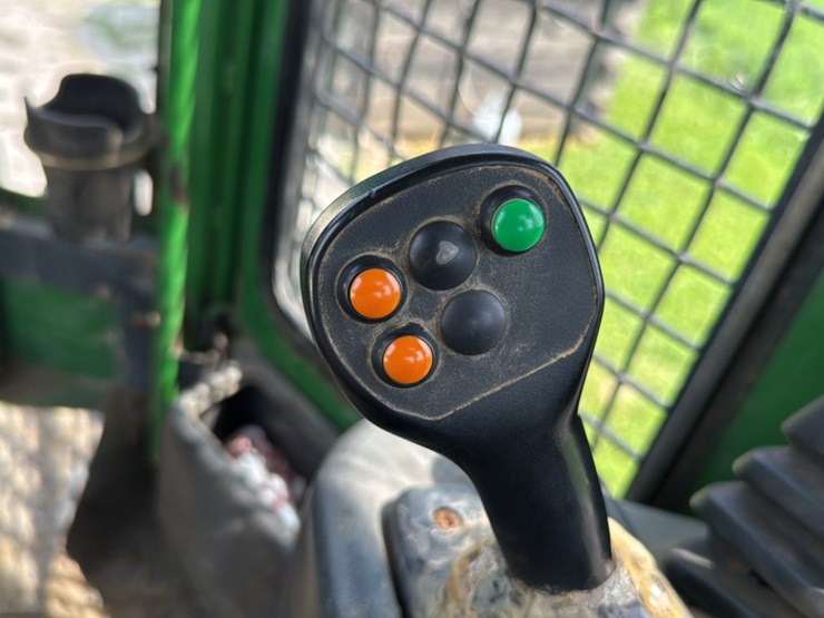 2010-john-deere-2010-image-42