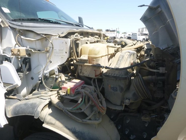 2019-ford-f650-image-21