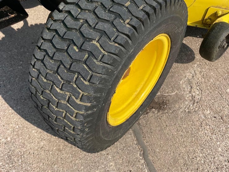 john-deere-l120-image-8
