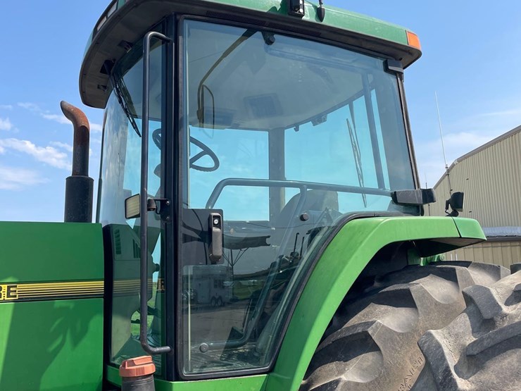 john-deere-8400-image-23