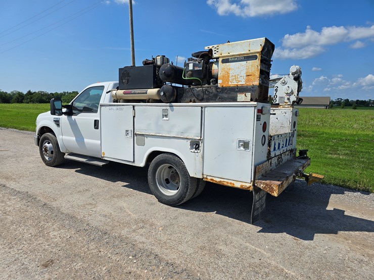 2008-ford-f350-image-16