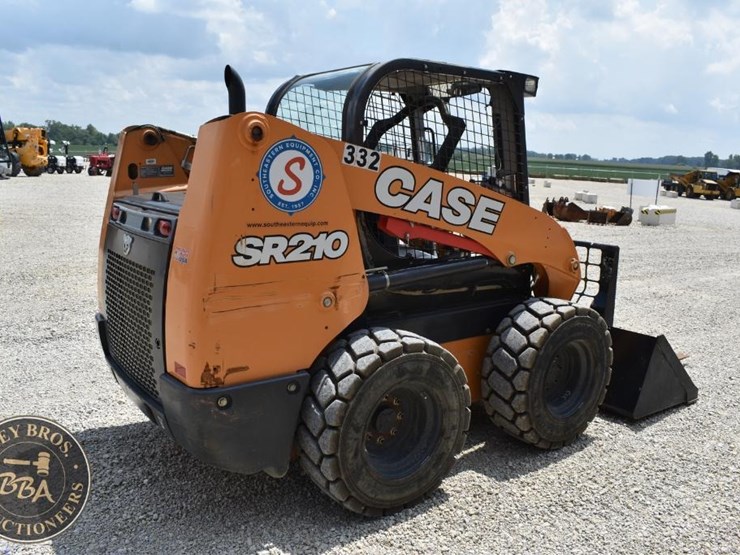 2019-case-sr210-image-14