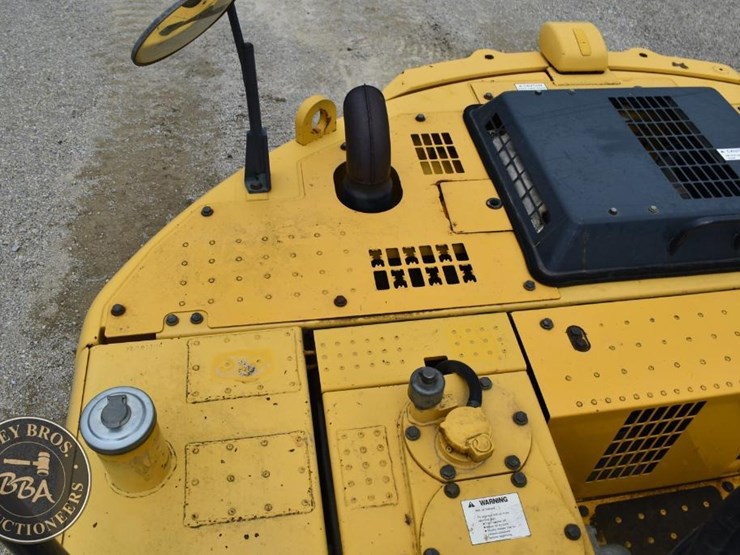 2012-komatsu-pc228us-lc-8-image-56