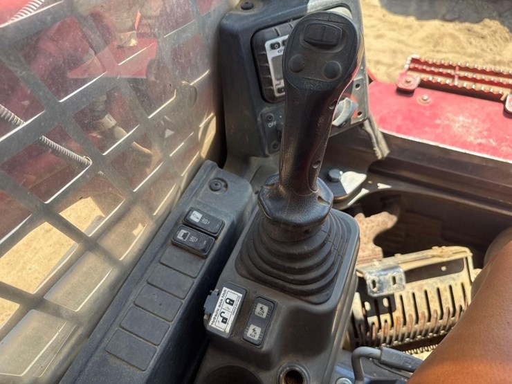 takeuchi-tl8r2-image-25