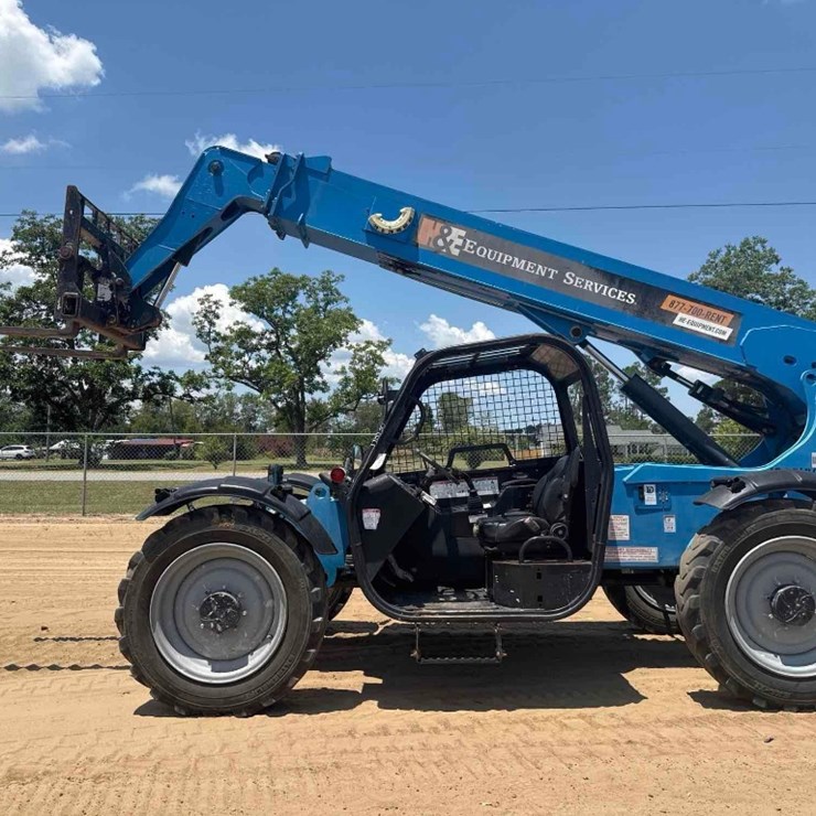 2017 GENIE GTH636
