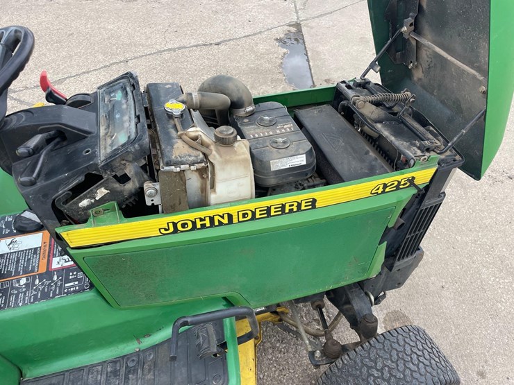john-deere-425-image-23