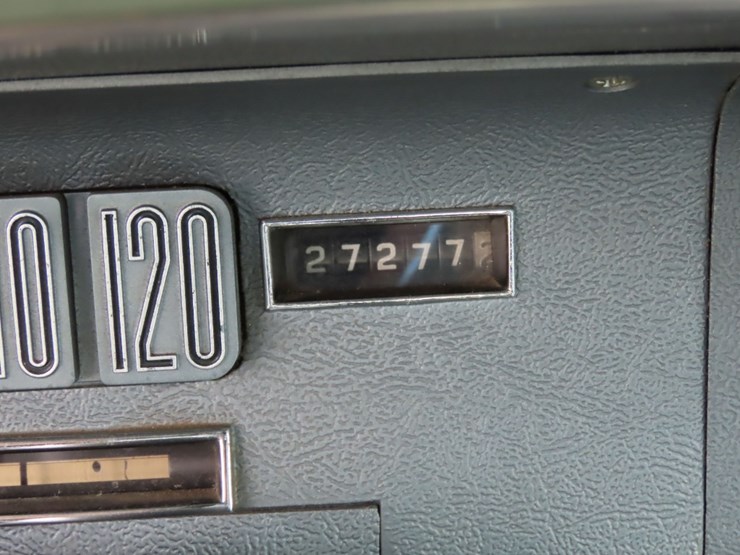 1966-ford-thunderbird-coupe-image-17