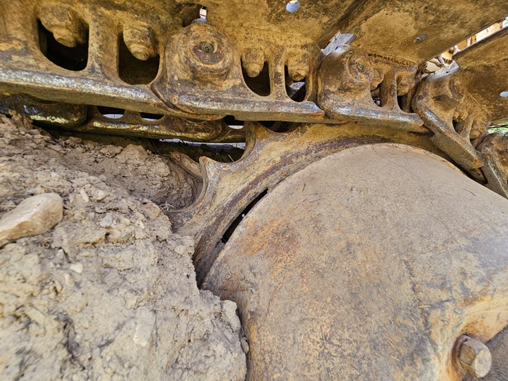 caterpillar-d4d-image-67
