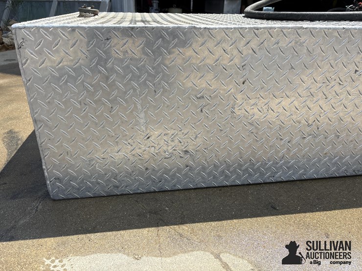 aluminum-140-gal-pickup-fuel-transfer-tank-image-9