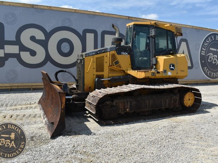 2019-deere-750k-lgp-image-4