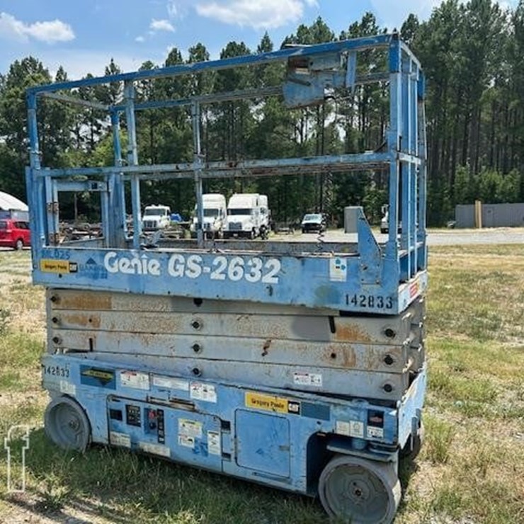 2015 GENIE GS2632
