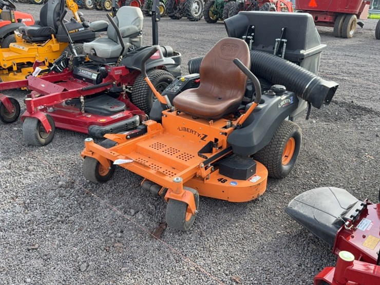 #3093-•-scag-liberty-z-zero-turn-mower-image-1