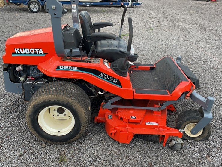 kubota-zd25-image-7