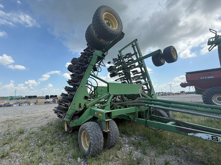 john-deere-1900-image-48