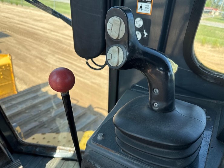 deere-700k-lgp-image-30