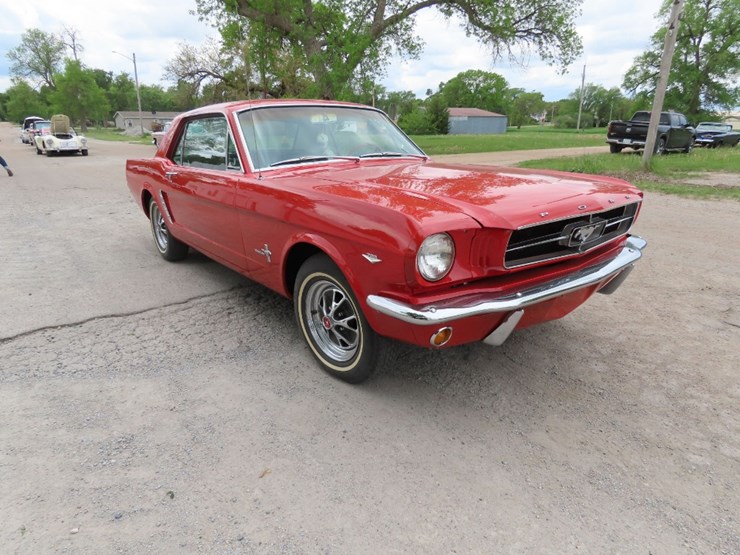 1965-ford-mustang-image-4