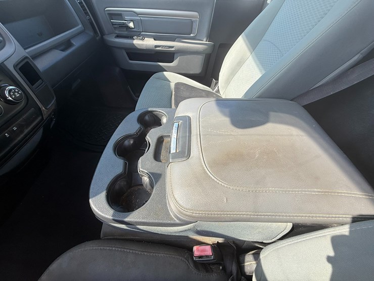 2015-dodge-ram-1500-image-54