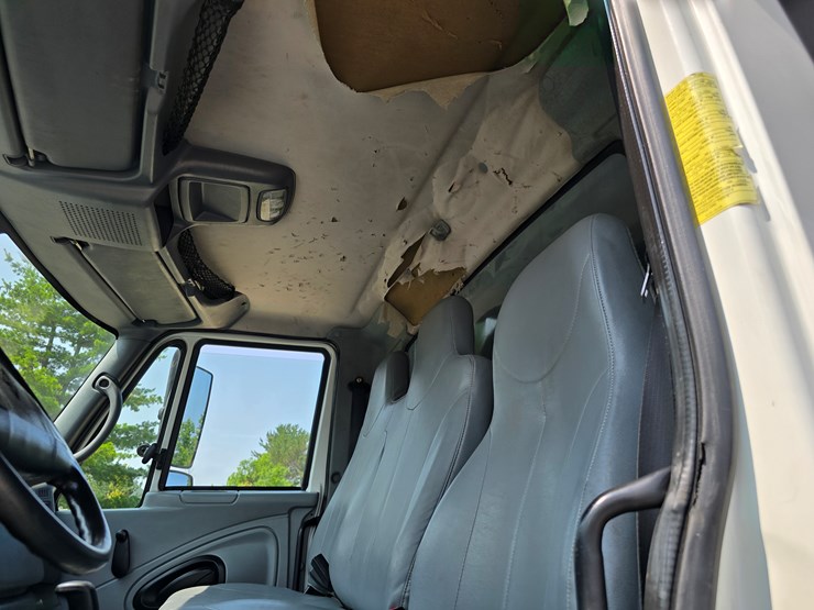 2007-international-durastar-4300-image-78
