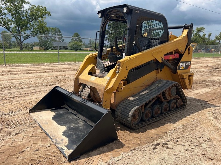 2016-caterpillar-257d-image-8