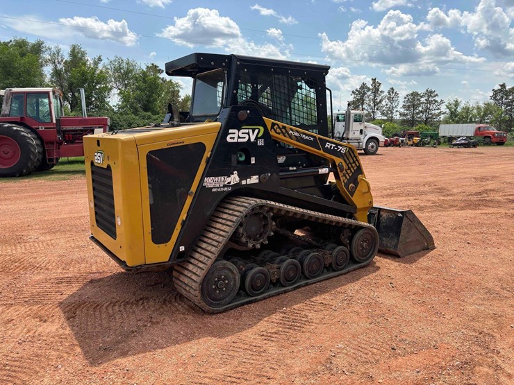 2018-asv-rt75-skidsteer-image-6