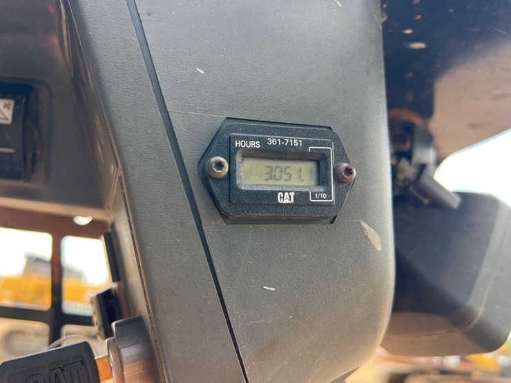 2012-caterpillar-259b3-image-31
