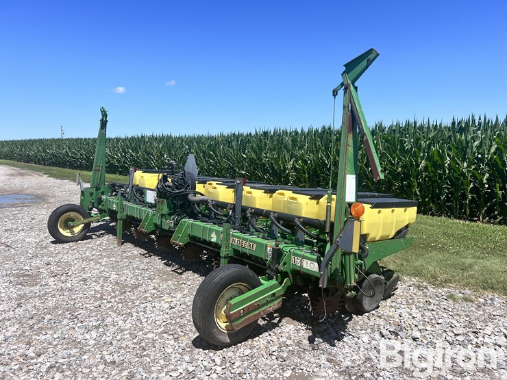 john-deere-1730-image-1
