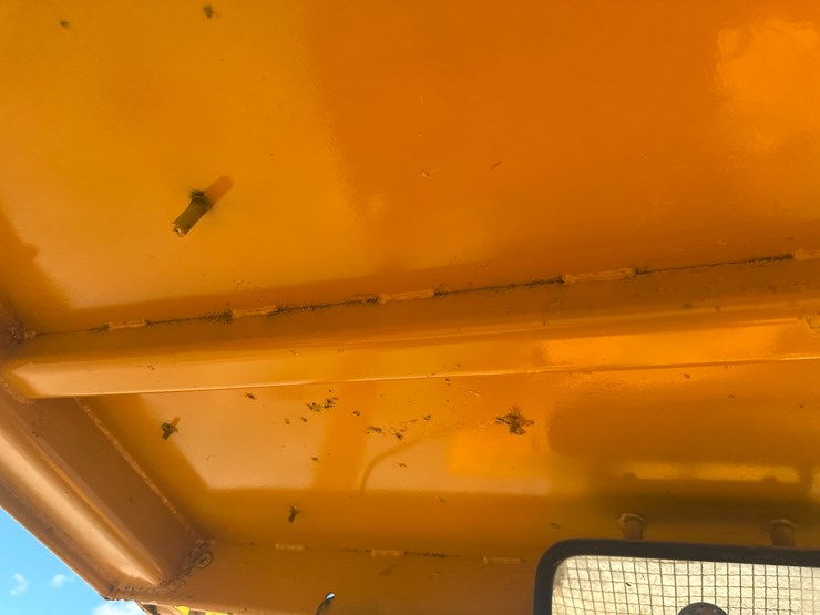 caterpillar-d4h-image-64