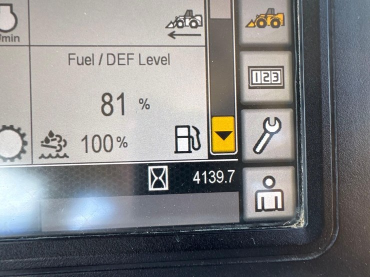 2019-caterpillar-930m-image-31