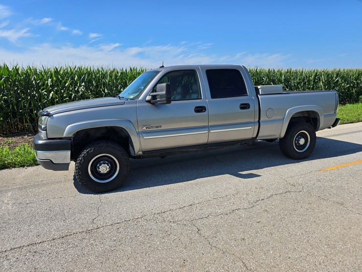 2003-chevrolet-2500-image-7