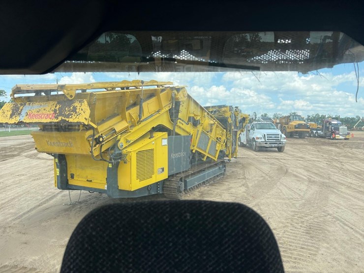 caterpillar-d3k2-lgp-image-35