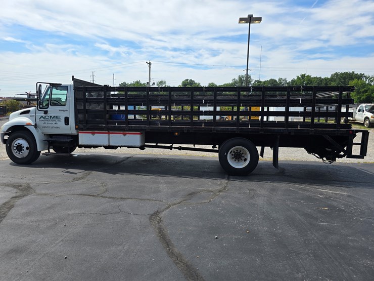 2012-international-durastar-4300-image-13