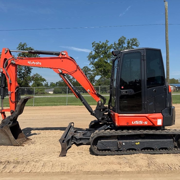 KUBOTA U55-5