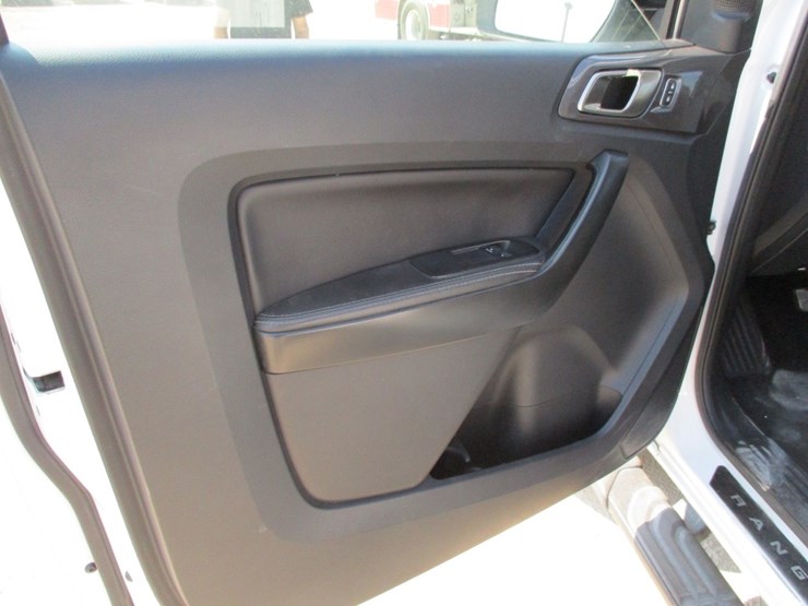 2021-ford-ranger-image-13