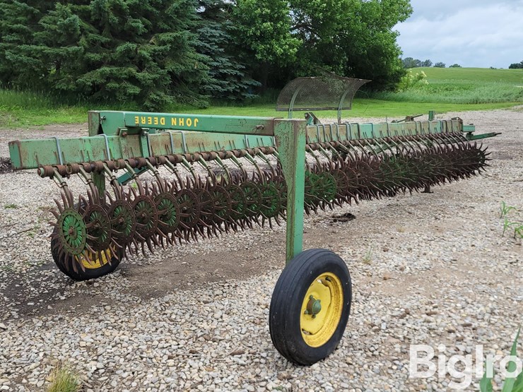 john-deere-400-image-5