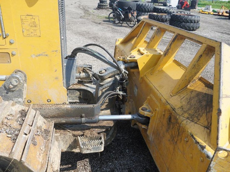 2017-deere-550k-image-63