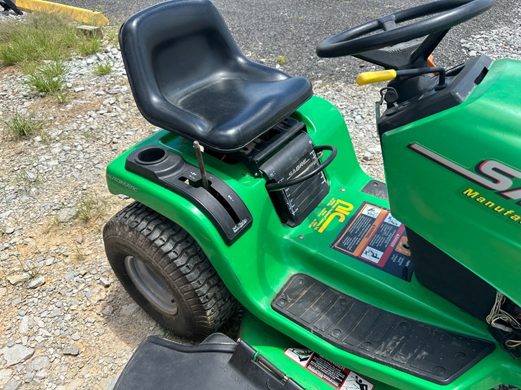 #17-•-sabre-ride-on-lawn-mower-gx1438b120097-inv#:-25893-image-23