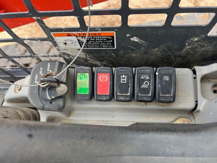 2019-kubota-svl65-2-image-26